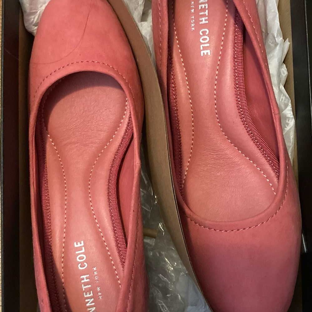 Kenneth Cole Women's Pink Pump